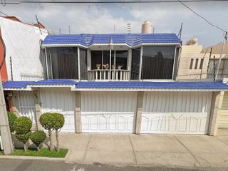 Super remate bancario!!! Casa en Lindavista Norte.