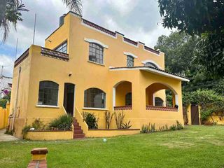 Casa en renta, ideal para negocio!! o casa habitación. En el centro Cuernavaca!!!