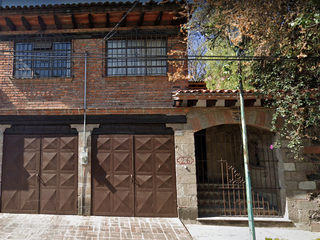 Bonita Casa En Una Exelente Ubicacion calle Henestrosa # 26 col las aguilas alvaro obregon  GSN