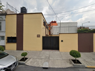 Casa en Col. Portales Norte, Benito Juárez . Gran Inversión en Remate Bancario.