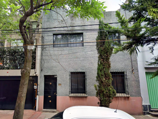 Venta de casa en Calle Alumnos, San Miguel Chapultepec II Secc, Miguel Hidalgo, Cdmx ln*