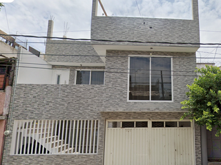 CASA EN REMATE BANCARIO ADJUDICADA UBICADA EN CALLE PLAZA BARATILLO 75 ANTES 73 LT 3 MZA 7 FRACC DOCTOR ALFONSO ORTIZ TIRADO CP 09020