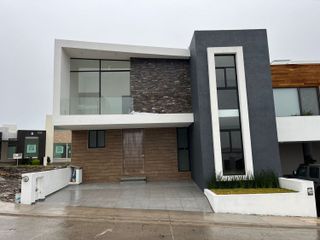 Casa nueva en Venta en Fraccionamiento Loma Alta Tres Marias, Morelia