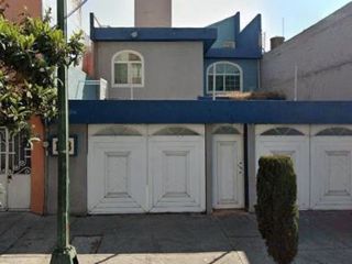 Casa en venta de Recuperación Bancaria en Fundidora de Monterrey 153, Industrial. fjma17