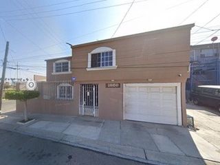 CASA EN VENTA EN De Las Penas, Playas, Jardines del Sol, Tijuana, Baja California, México