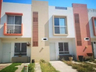 ¡OPORTUNIDAD ÚNICA de CASA EN REMATE EN UBICACIÓN PRIVILEGIADA! en CONDOMINIO CAMPO REAL, JALISCO