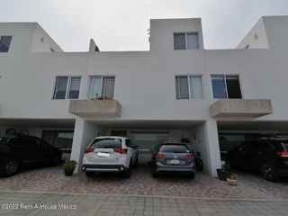 Lote residencial en venta condominio en El Manantial àreas comùnes vigilancia VL-23-807