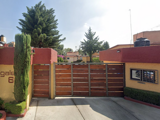 Casa en San Nicolás Totolapan, Magdalena Contreras, Ciudad de México.