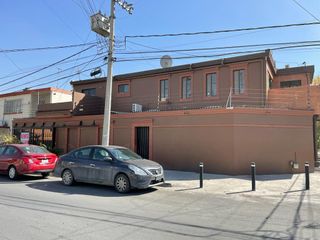 CASA EN VENTA EN COL. MITRAS CENTRO, MONTERREY, N.L.