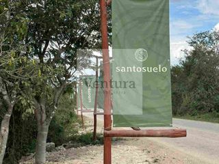 Terreno 630 m2 en venta en Valladolid con cenote y casa club cerca estación Tren Maya