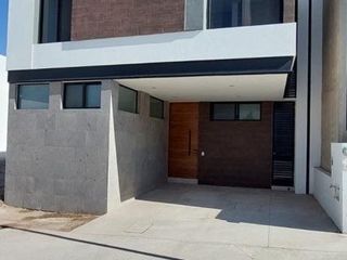 CASA EN VENTA ST ANGELO ZONA NORPONIENTE (CECY)