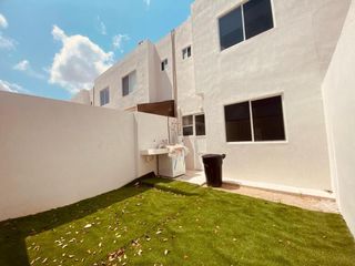 VENTA HERMOSA VIVIENDA CDA. DE LIRIOS SM 326, JADINES DEL SUR, QUINTANA ROO