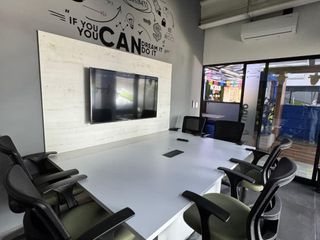 SALA DE JUNTAS EQUIPADA EN AGUASCALIENTES - 6 PERSONAS