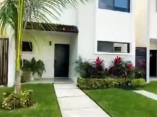 Venta Casa zona Sur Cancún (Av. 135)