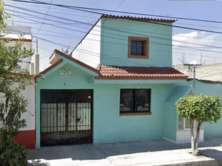 Bonita Casa en Venta en Jardines de Morelos 5ta Secc., C.P.55075 Municipio Ecatepec de Morelos EDOMEX
