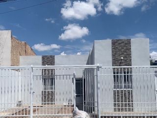 Se Vende Casa En Chihuahua, Francisco Villa, De Un Piso