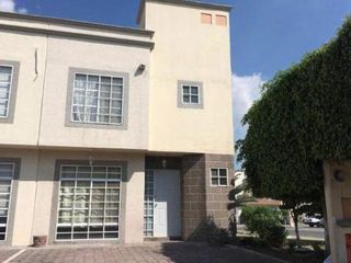 Casa en venta en Col. Santa María, Querétaro, México!