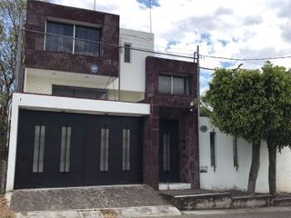 Hermosa y Amplia Casa en venta en Lomas de Santa María