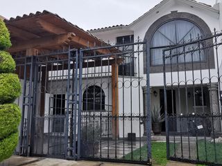 Casa en Renta en Residencial Real del Valle, 2 Pisos, 3 Recámaras en Pachuca, Hidalgo.