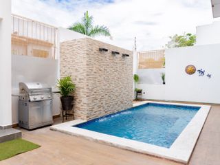 Casa en venta en Fluvial Vallarta, con alberca y en esquina ¡Oportunidad de inversión!