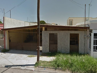 Casa en venta ubicada en: Silvestre Faya 262, Amp los Ángeles, 27148 Torreón, Coah.