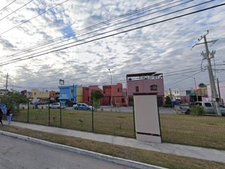 Casa en Hacienda las Fuentes Sector III,  Reynosa, ¡Compra directa con el Banco, no se aceptan créditos!