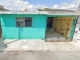 Casa en Remate Bancario en C.19-A, herctor victoria, Kanasi, Merida, Yuc. (65% debajo de asu valor comercial, solo recursos propios, unica oportunidad) -EKC