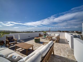 Casa moderna con vista al mar y cerca de la Playa en Villas Punta Piedra, Ensenada