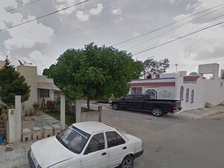 Propiedad en venta ubicada en: Sexta Privada Kabah casa 48, Villas del Mar Lt 1 Mz 25 SM248, C.P. 77517, Cancún, Quintana Roo.