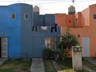 Casa en Recuperacion Bancaria por Cuarto del Barrio Puebla - AC93