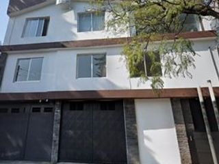 Casa grande a mitad de precio en Álvaro Obregón