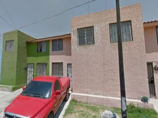 CASA EN VENTA DE RECUPERACIÓN BANCARIA EN: TLAJOMULCO DE ZUÑIGA JALISCO/MCRC