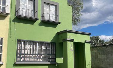 ¡CASA EN VENTA en Rinconada Los Sauces! En fracc. privado, cerca de plaza el prado, al norte de la ciudad