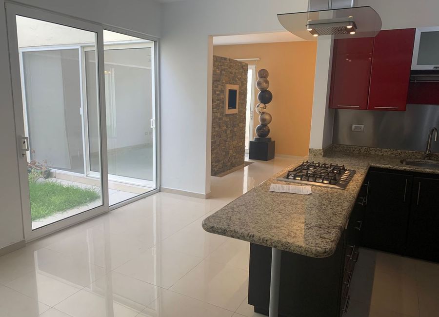 CASA EN VENTA EN QUINTAS DE MONTICELLO AL NORTE DE AGUASCALIENTES