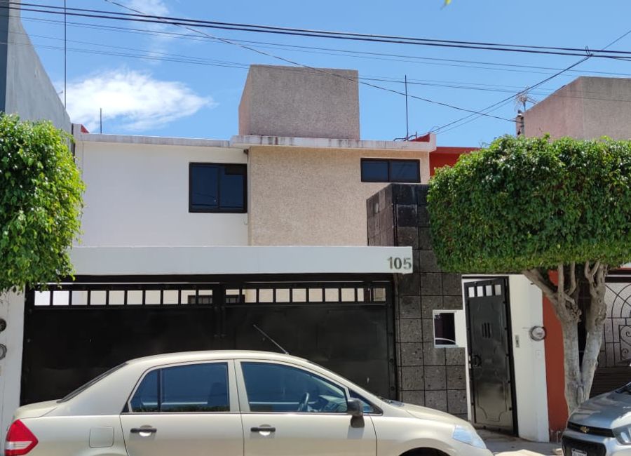 CASA EN RENTA COLONIA VILLAS DE LA ESPERANZA!!!!