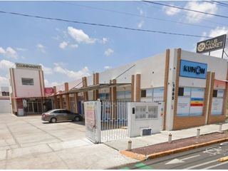 PLAZA COMERCIAL EN VENTA