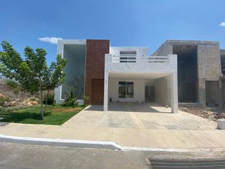 Casa en Residencial Capri, Conkal, Mérida, Yucatán
