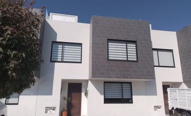 Venta Casa en San Mateo Atenco con salida rápida  a las torres