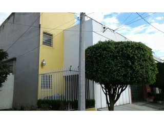 COL. AVANTE, CASA EN CALLE CERRADA
