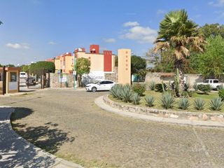 CASA EN PASEOS DE SAN ISIDRO, SAN JUAN DEL RIO QRO.