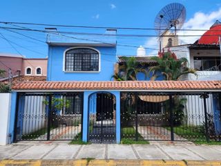 Casa en renta en Aralias, sin amueblar, 4 rec + 3 baños, Puerto Vallarta