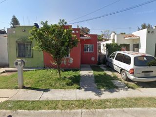 MAF CASA EN VENTA DE RECUPERACION BANCARIA UBICADA EN CALLE COJUTEPEQUE, HACIENDA SANTA FE, TLAJOMULCO JALISCO