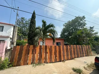 Casa con Terreno a 3 cuadras de Jardín de Niños Juan Escutia Col. Nuevo Madero