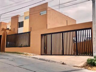 Venta casa nueva en Lomas de vista bella con diseño arquitectónico con rápidos accesos a altozano