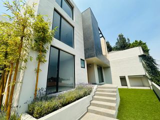 En venta moderna casa en La Herradura