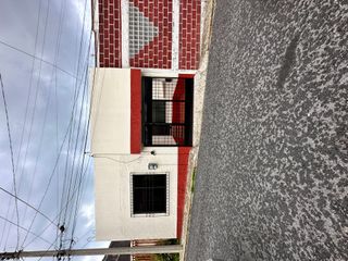 Casa en Venta Toluca Colonia Pensiones, 3 rec en una planta, segura, remodelada; a 5 minutos del centro, salida rápida Atlacomulco, a zona de hospitales y juzgados.