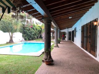 Casa sola en un nivel, en venta, VISTA hermosa, Cuernavaca, VIGILANCIA