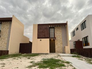Casa en Venta en 3ª Fila en Chicxulub Puerto, Yucatán