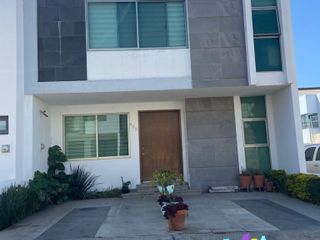 CASA EN VENTA EN LOS ALMENDROS CON 4 RECAMARAS