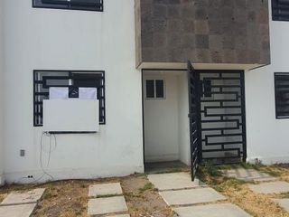 Se Renta Casa de 3 Recámaras En Héroes de León al Sur de la Ciudad de León Guanajuato